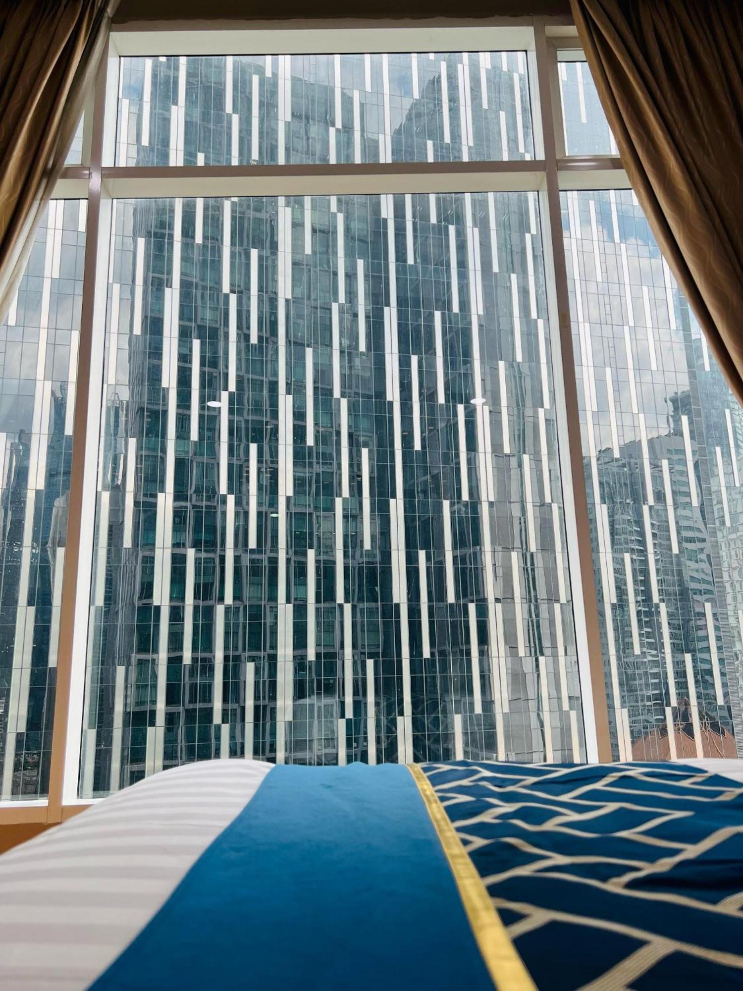 Soho Suites Klcc By Comfort Suites Kuala Lumpur Luaran gambar